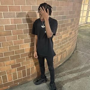 Meet your Posher, De’jion